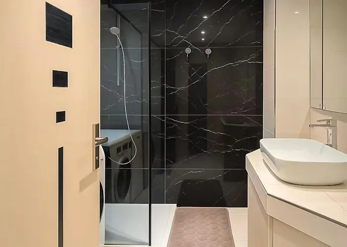 Rue D'antibes Канны