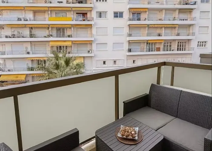 Апартаменты Rue D'antibes *